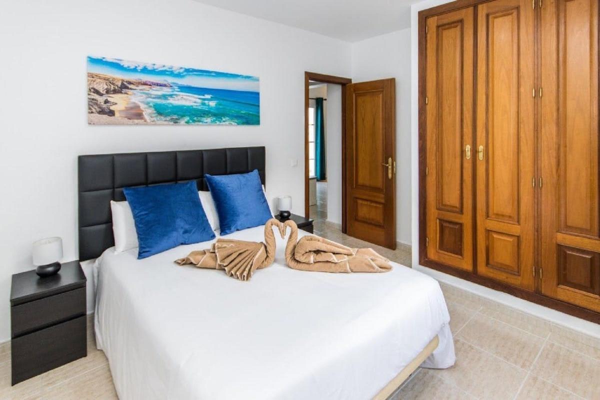 Apartamento Atenea San Bartolome  Bagian luar foto