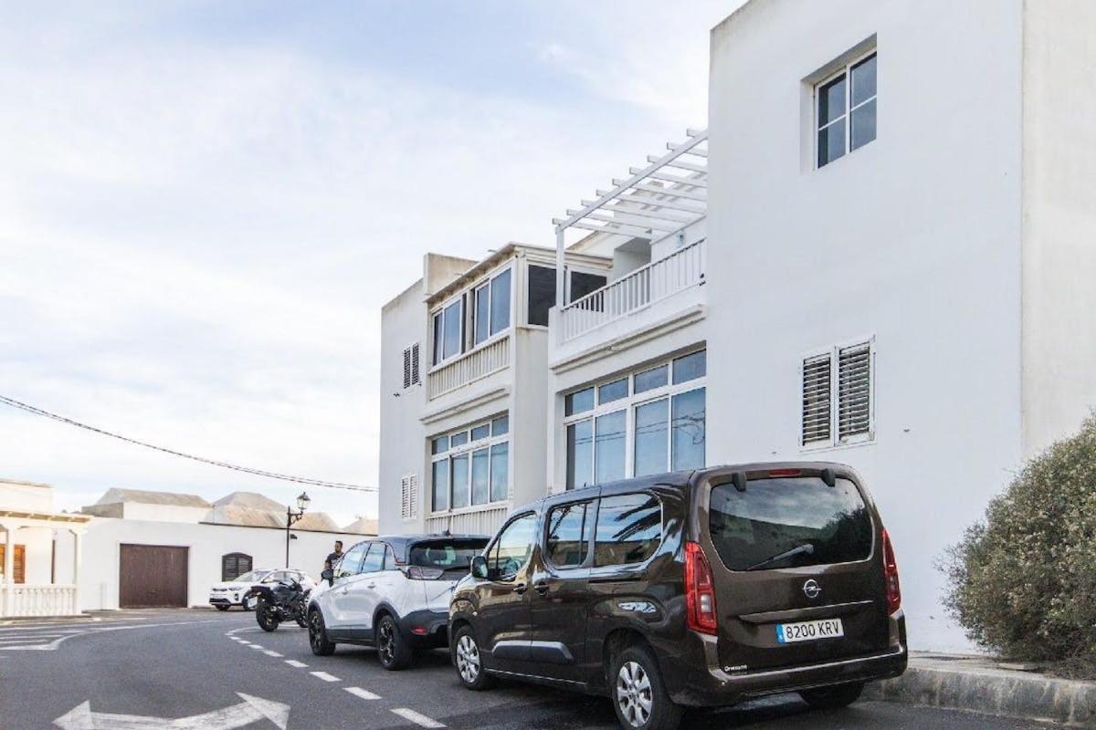 Apartamento Atenea San Bartolome  Bagian luar foto