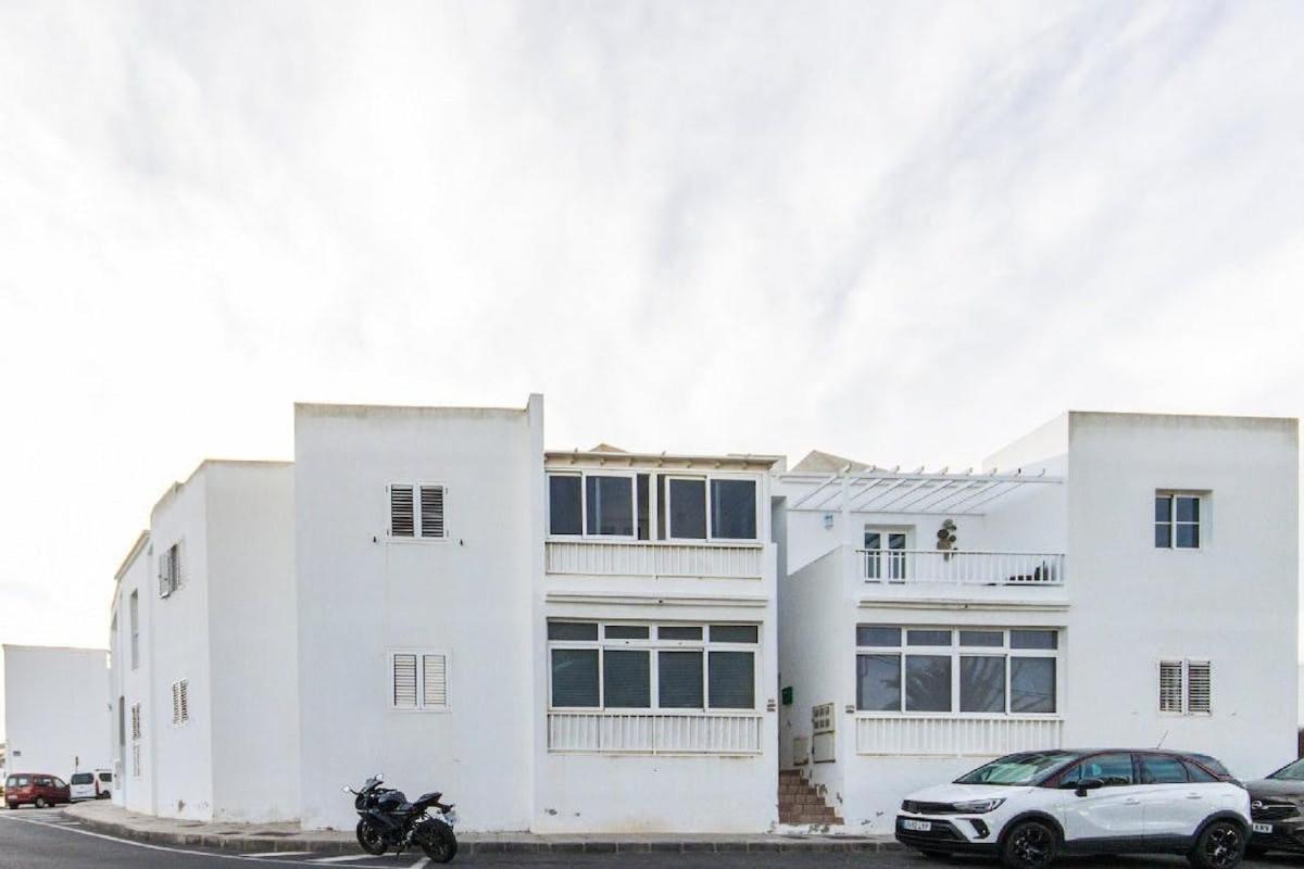 Apartamento Atenea San Bartolome  Bagian luar foto