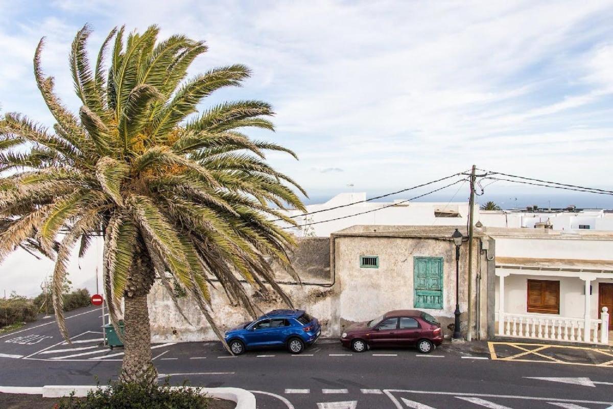 Apartamento Atenea San Bartolome  Bagian luar foto